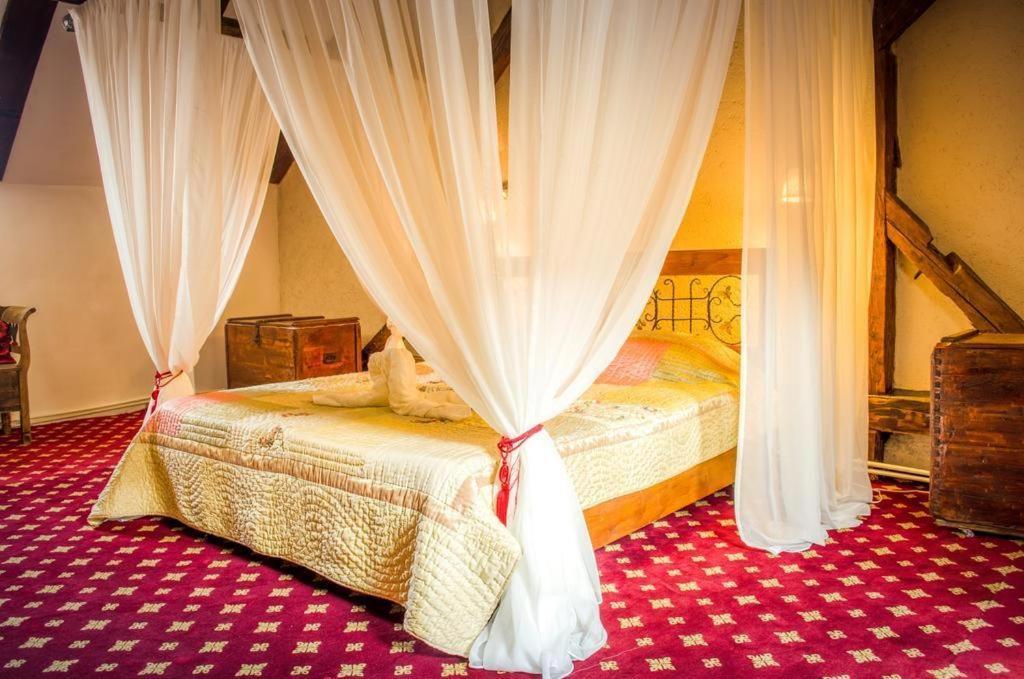 The Attic Apartment Brasov Exterior photo