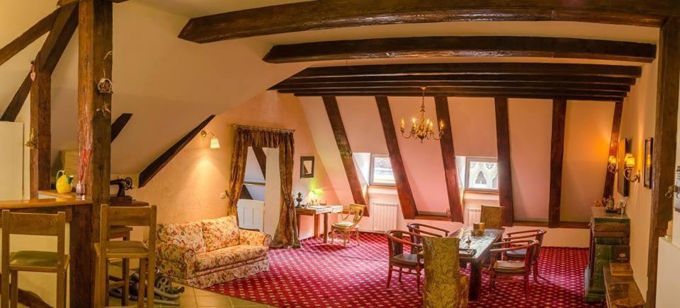 The Attic Apartment Brasov Exterior photo